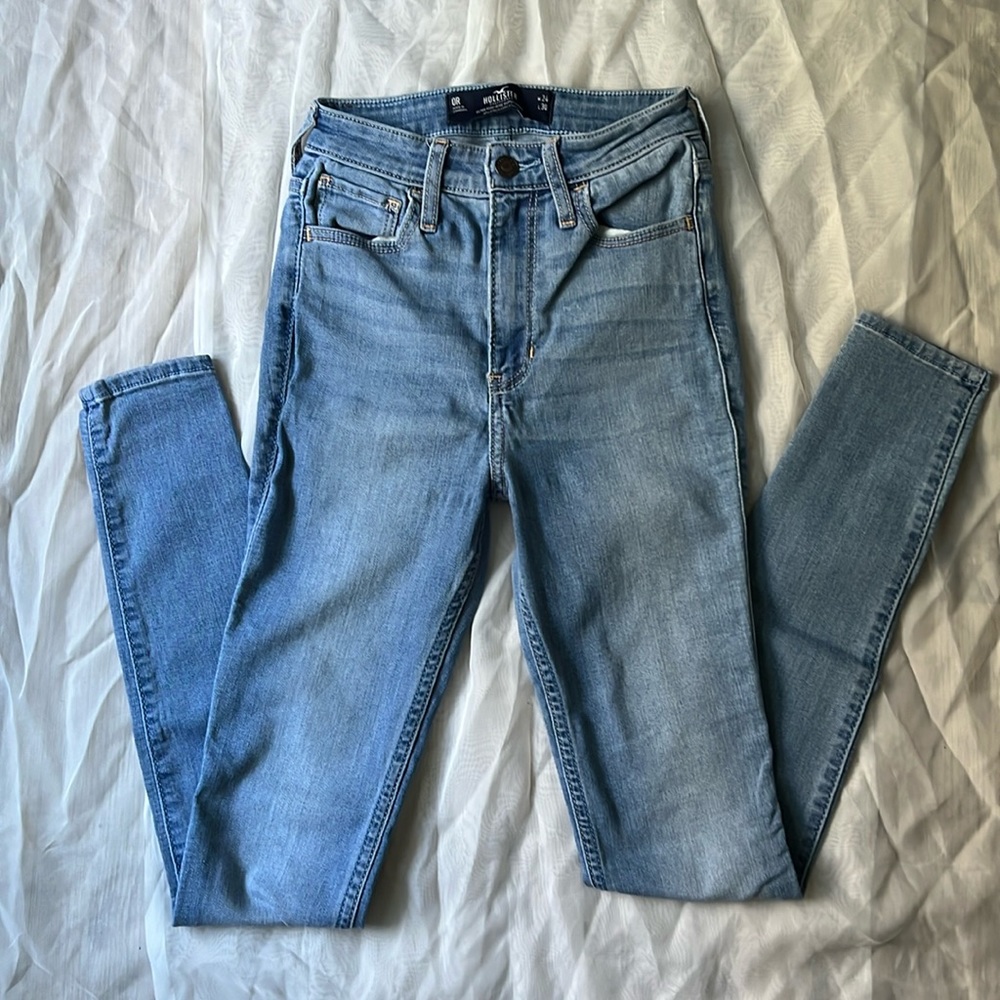 Hollister High Rise Skinny Jeans